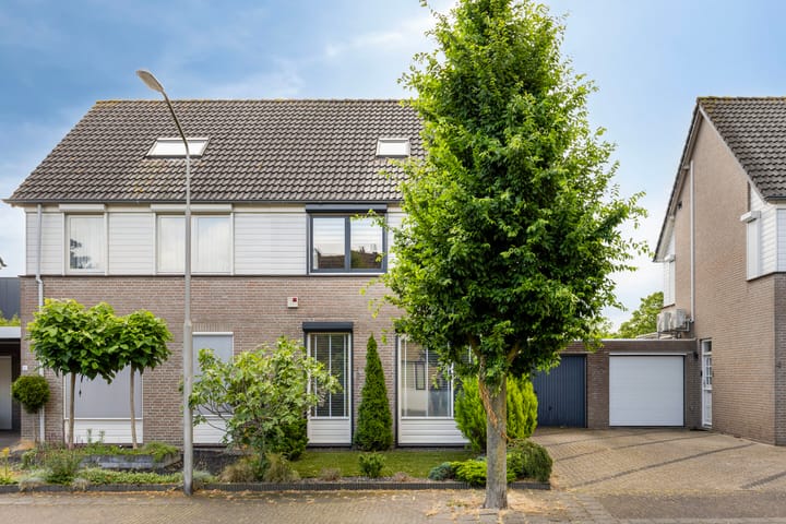 Schildersstraat 6 in Vlijmen Foto