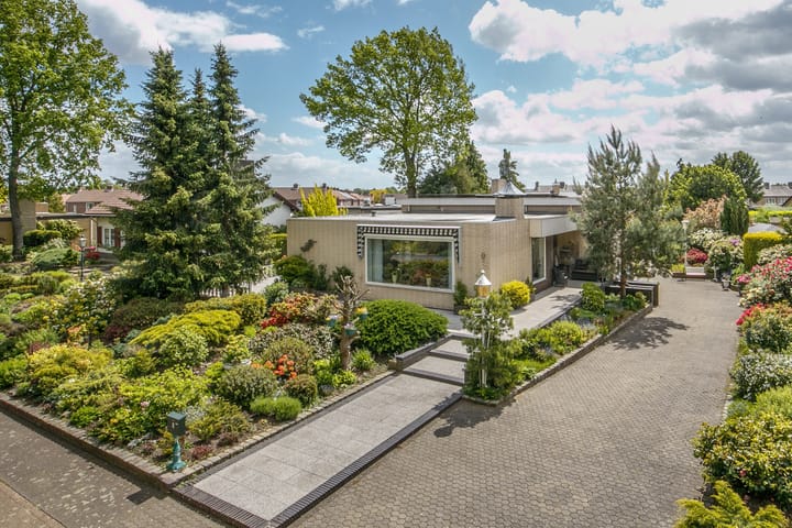 Schinheuvel 8 in Reuver