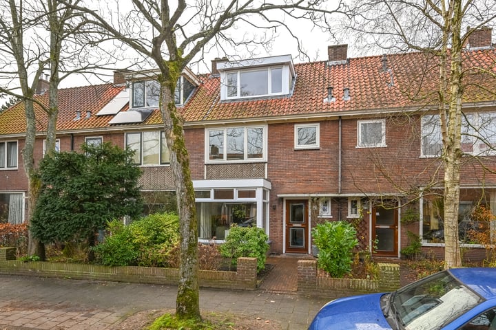 Schipbroekenweg 17 in Santpoort-Noord