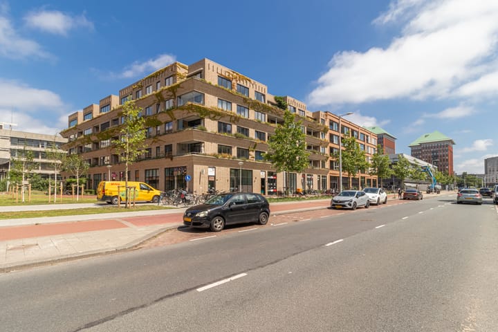 Schipluidenlaan 176 in Amsterdam foto