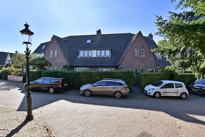 Schipperstraat 27 in Huizen