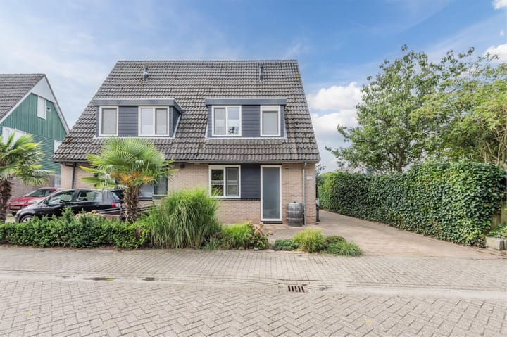 Schoener 43 45 in Lelystad foto