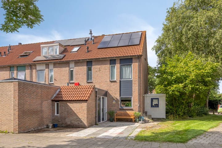 Photo of property Schoffelstraat 45, Alkmaar