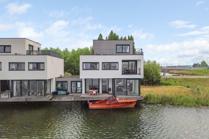 Schokkerjachtdijk 1 in Amsterdam