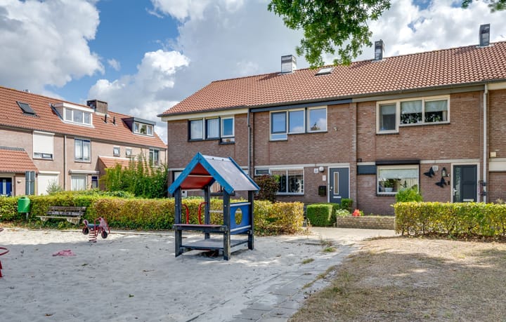 Scholverbos 24 in Rijen