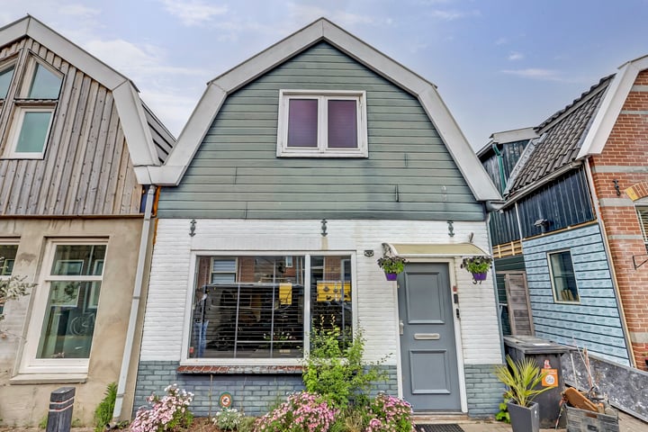 Photo of property Schoolmeestersstraat 37, Zaandam