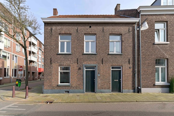 Schoolstraat 1 in Roermond