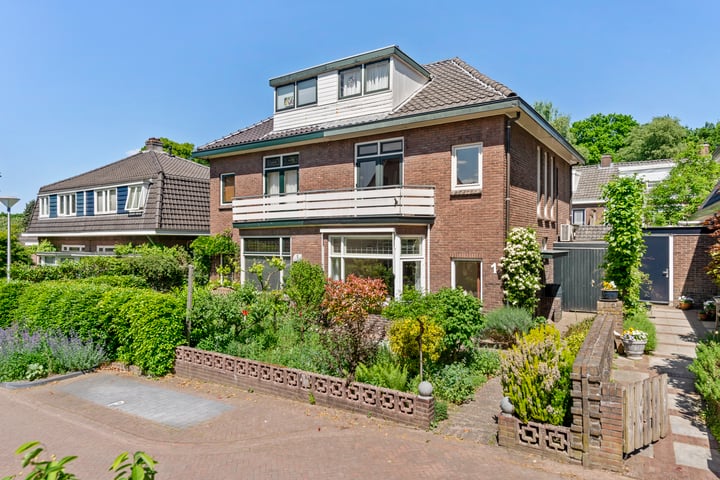 Schoolstraat 1 in Oosterbeek foto
