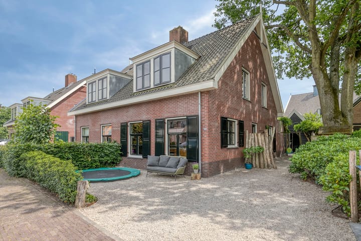 Schoolstraat 13c in Huizen