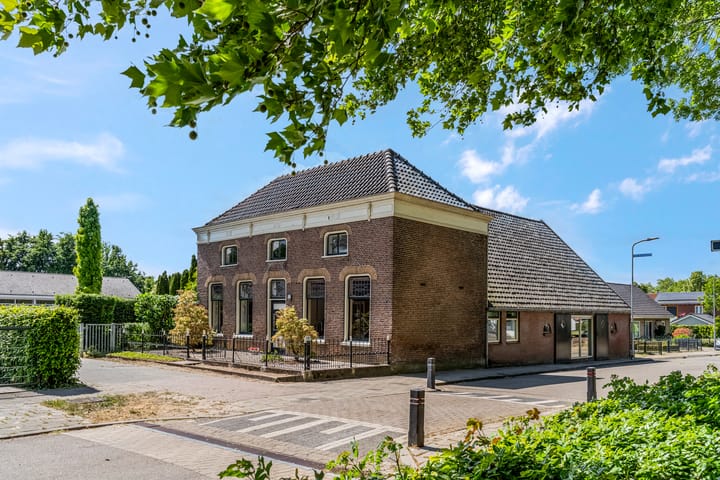 Schoolstraat 17 in Alphen foto