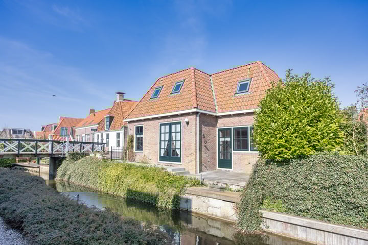 Photo of property Schoolstraat 2, Hindeloopen