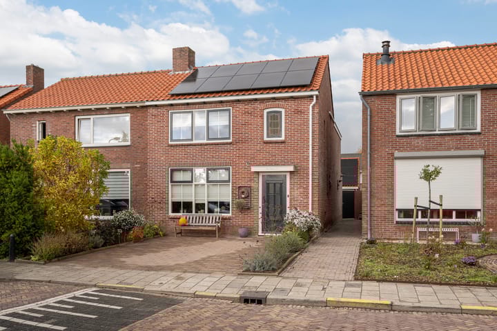Photo of property Schoolstraat 32, Sint Philipsland