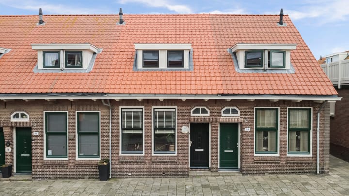 Schoolstraat 8 in Katwijk foto