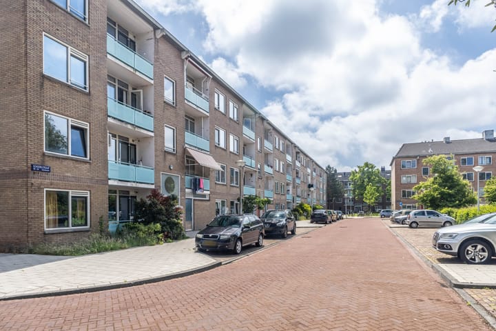 Schoorlstraat 176 in Amsterdam photo