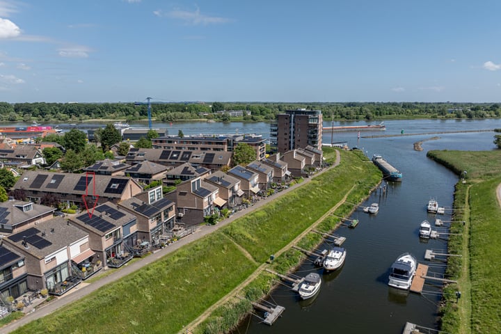 Schorredijk 39 in Puttershoek