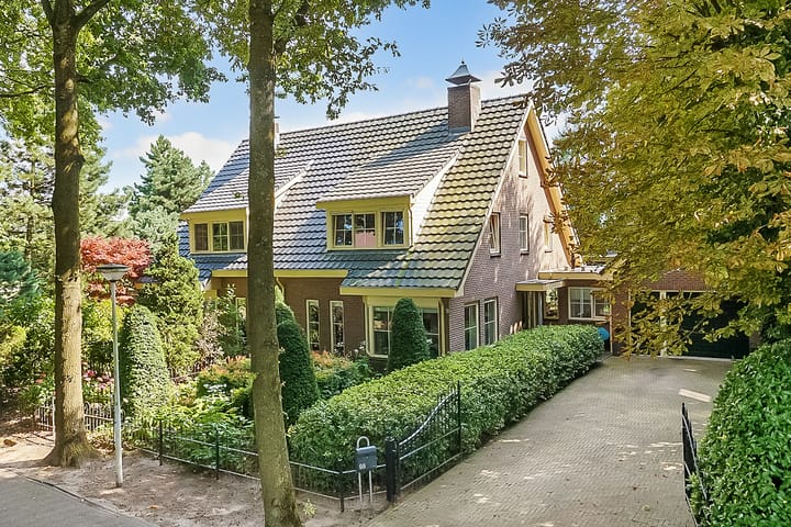 Photo of property Schothorsterlaan 98, Amersfoort