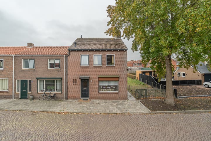 Schotwal 14 in Kruiningen