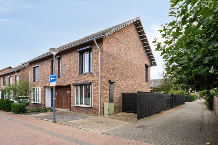 Schout Coxstraat 1 in Gemert