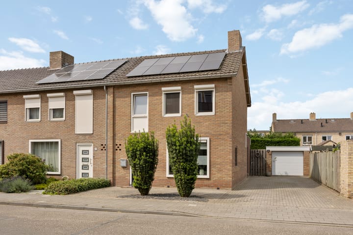 Schout Roffaertstraat 23 in Roermond