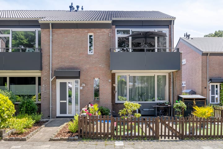Schout van der Voortstraat 17 in Panningen
