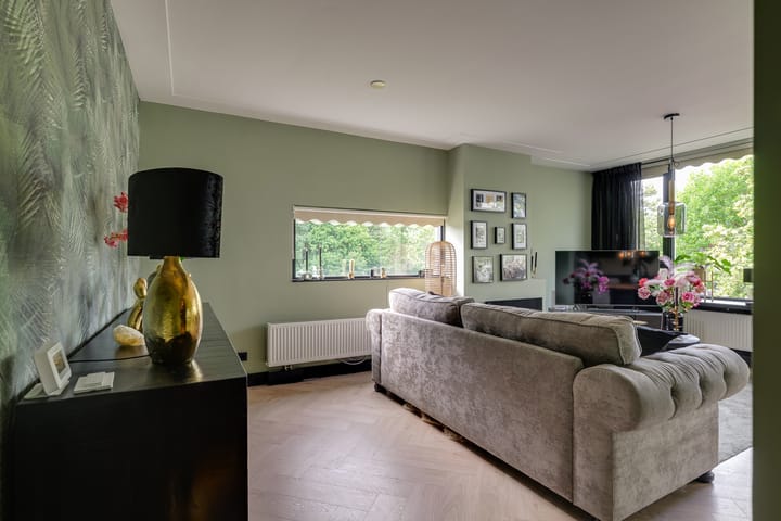 Schout Van Eijklaan 110 in Leidschendam