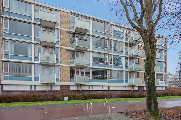 Schout Van Eijklaan 96 in Leidschendam