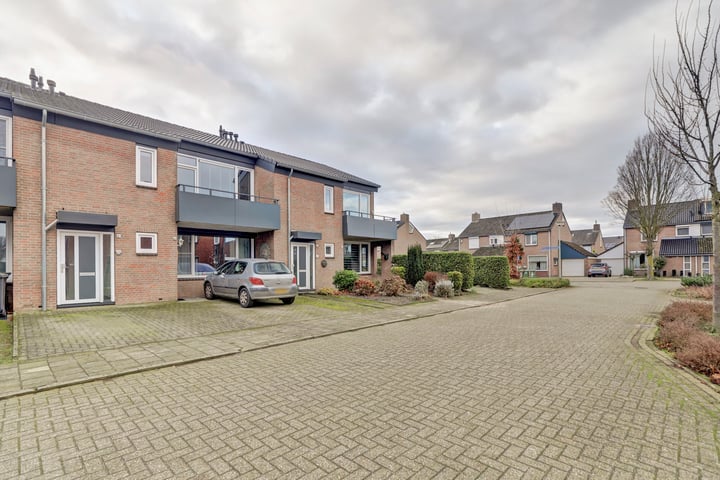 Schout van Merwijckstraat 42 in Panningen