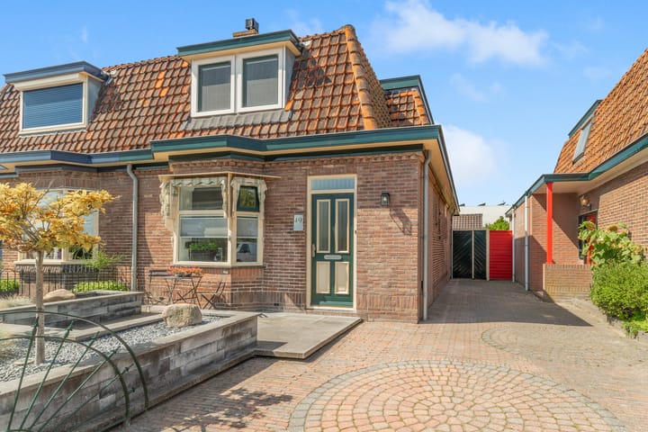 Schoutenbosch 49 in Castricum