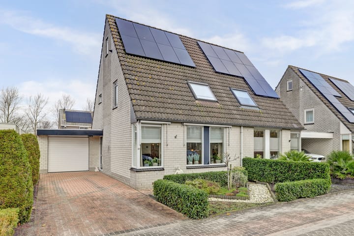 Schoutsland 44 in Andijk