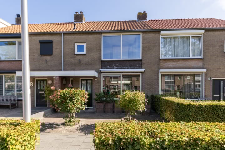 Schoutstraat 16 in Rijen