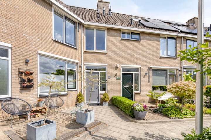 Schouw 10 in Barendrecht