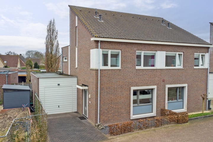 Photo of property Schouwland 12, Rijsbergen