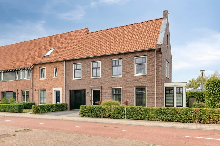 Schrijvershoeve 2 in Helmond