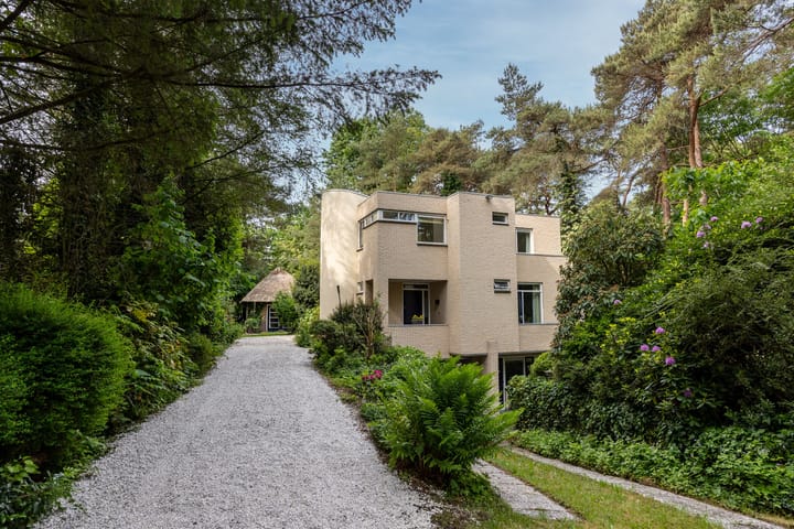 Schubertlaan 1 in Bilthoven foto