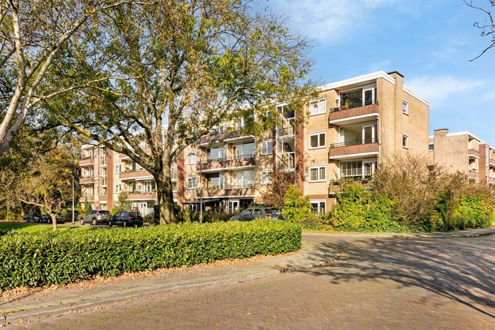 Schubertplantsoen 3 in Voorschoten