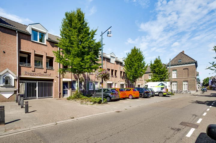 Schuitenberg 12H in Roermond photo