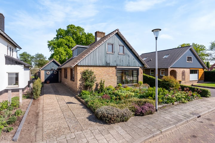 Schultenstraat 17 in Albergen