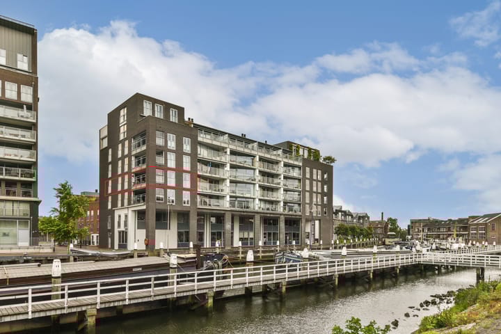 Schuttevaerkade 123 in Dordrecht