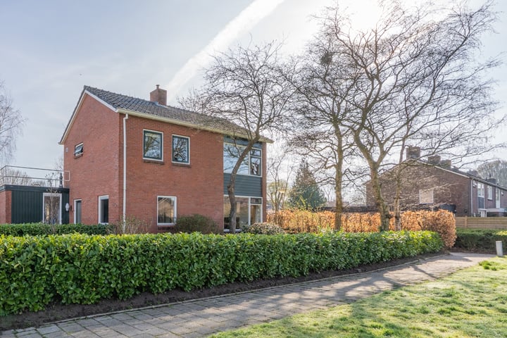 Photo of property Schweitzerstraat 2, Assen