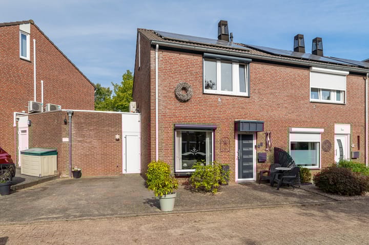 Schweitzerstraat 46 dans Eygelshoven photo