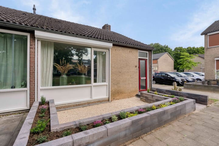 Photo of property Scottstraat 8, Venlo