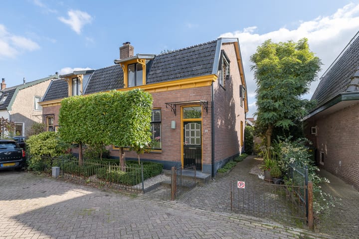 Secretarislaan 18 in Driebergen-Rijsenburg