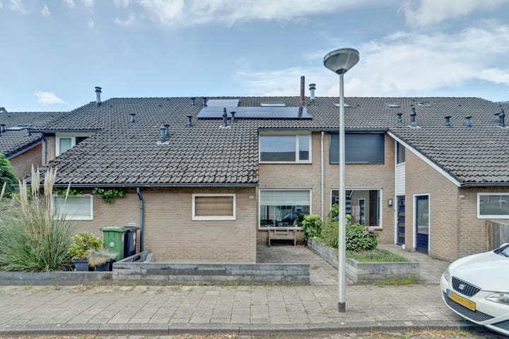 Sem Dresdenstraat 16 in Waalwijk