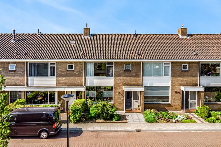 Seringenhof 8 in Beverwijk