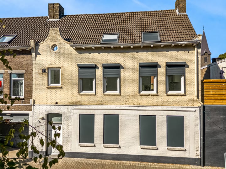 Seringenlaan 14 in Geleen