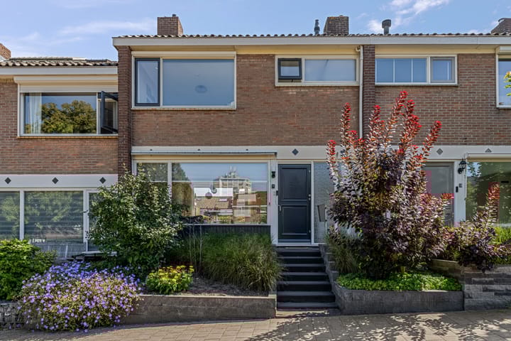 Seringplantsoen 20 in Rhenen