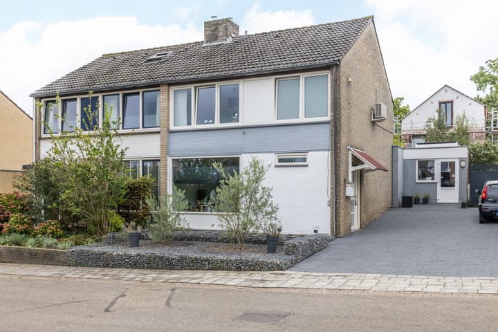 Shomonstraat 17 in Margraten