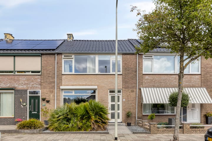 Photo of property Sibeliusstraat 36, Bergen op Zoom