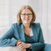 Foto van Silvia Schoonhoven, Hypotheekadviseur bij Best Living NVM Makelaars & financieel adviseurs