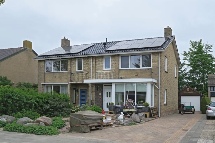 Photo of property Simke Kloostermanstraat 7, Buitenpost